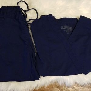 Greys anatomy scrubs size Medium